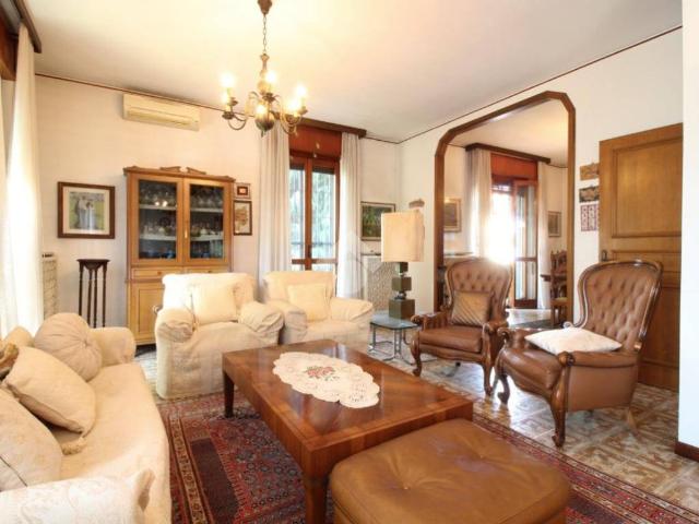 Villa in vendita a San Martino Siccomario PV