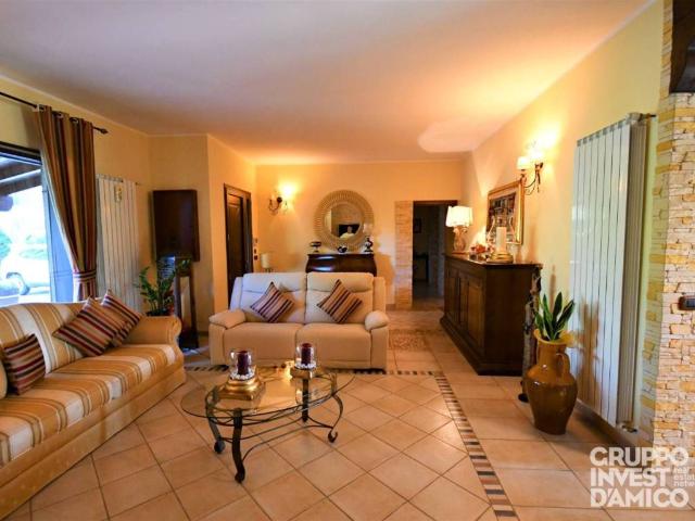 Villa in vendita a San Marzano di San Giuseppe TA