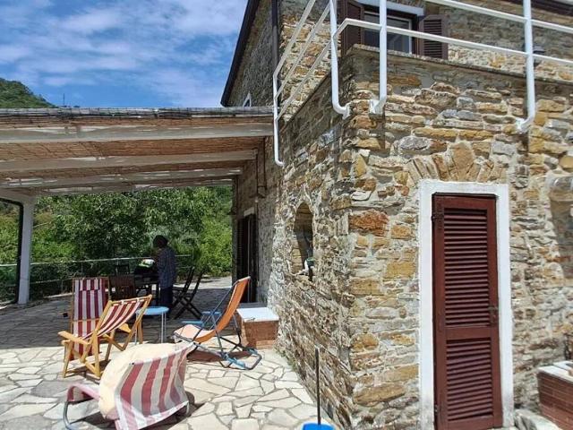 Villa in vendita a San Mauro Cilento SA