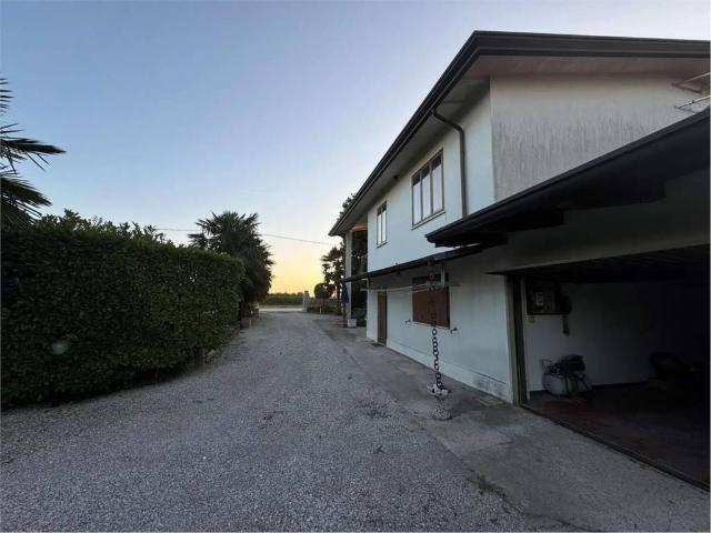 Villa in vendita a San Michele al Tagliamento VE