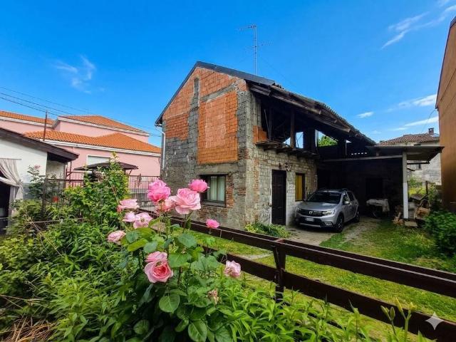 Villa in vendita a San Nazzaro Sesia NO