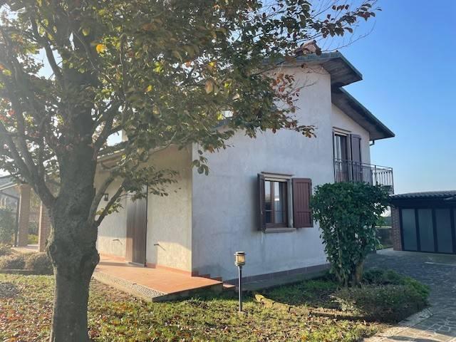 Villa in vendita a Castelleone CR