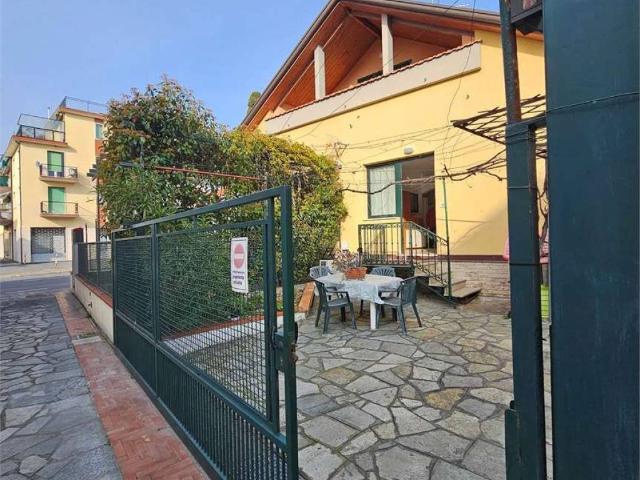 Villa in vendita a San Bartolomeo al Mare IM