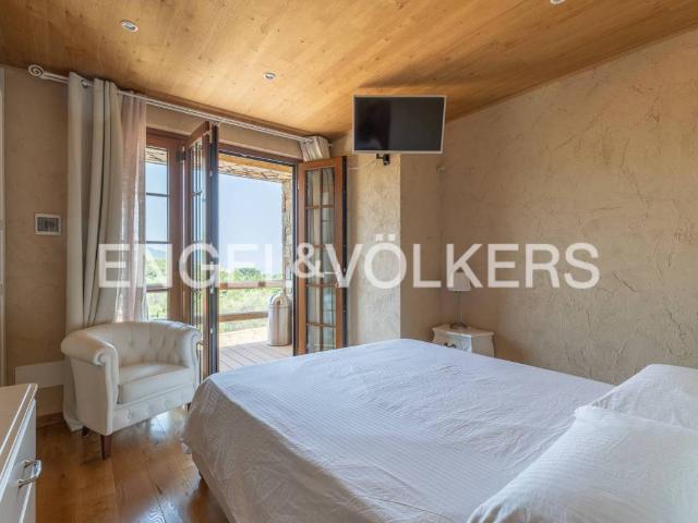 Villa in vendita a San Bartolomeo al Mare IM