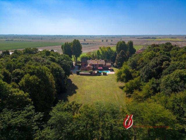 Villa in vendita a San Bellino RO