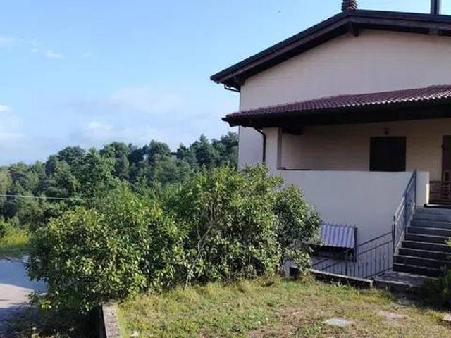 Villa in vendita a San Benedetto Val di Sambro BO