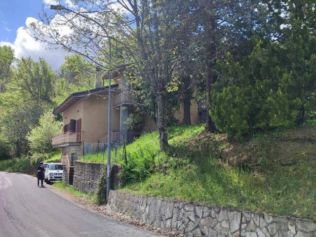 Villa in vendita a San Benedetto Val di Sambro BO