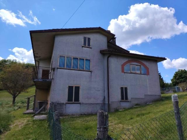 Villa in vendita a San Benedetto Val di Sambro BO