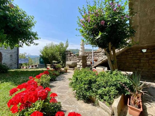 Villa in vendita a San Benedetto Belbo CN