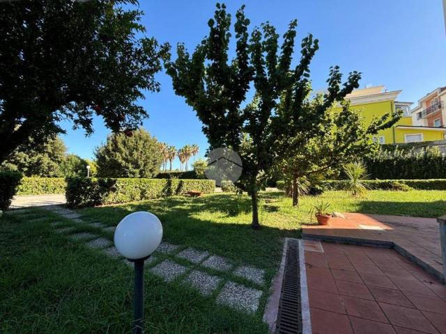 Villa in vendita a San Benedetto del Tronto AP
