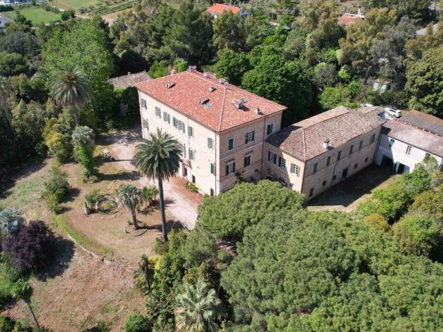 Villa in vendita a San Benedetto del Tronto AP