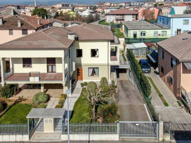 Villa in vendita a San Bonifacio VR