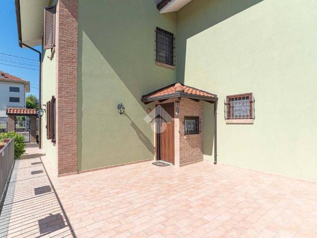 Villa in vendita a San Carlo Canavese TO