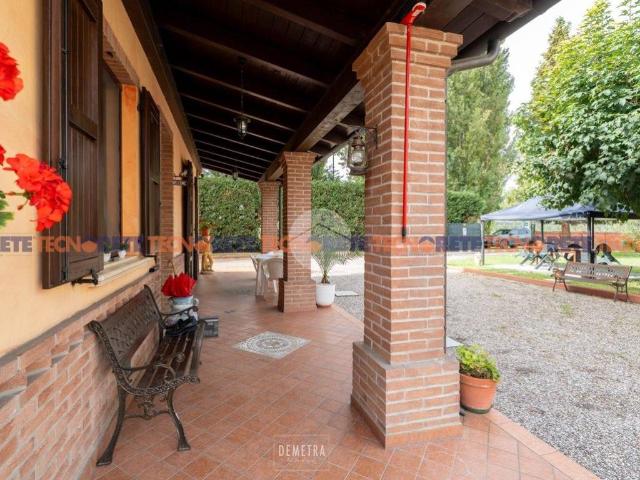 Villa in vendita a San Cesario sul Panaro MO