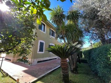 Villa in vendita a San Cipriano Picentino SA