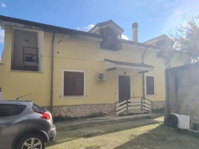 Villa in vendita a San Cipriano Picentino SA