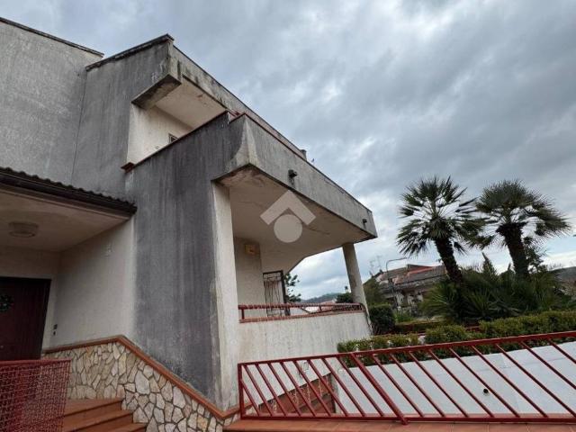 Villa in vendita a San Cipriano Picentino SA