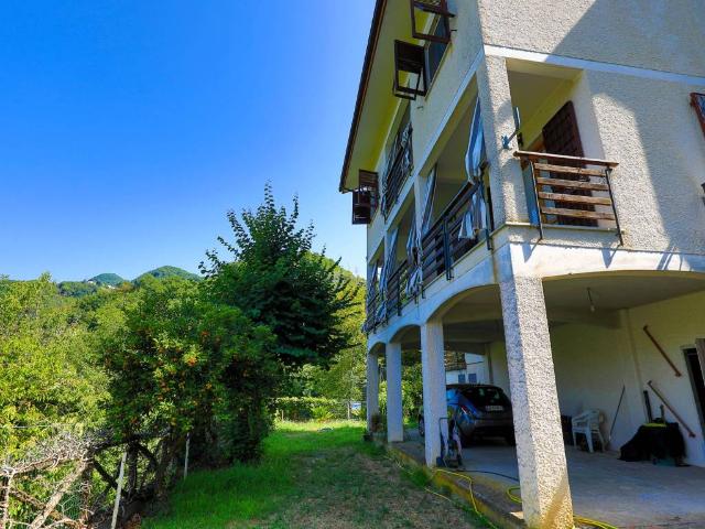 Villa in vendita a San Colombano Certenoli GE