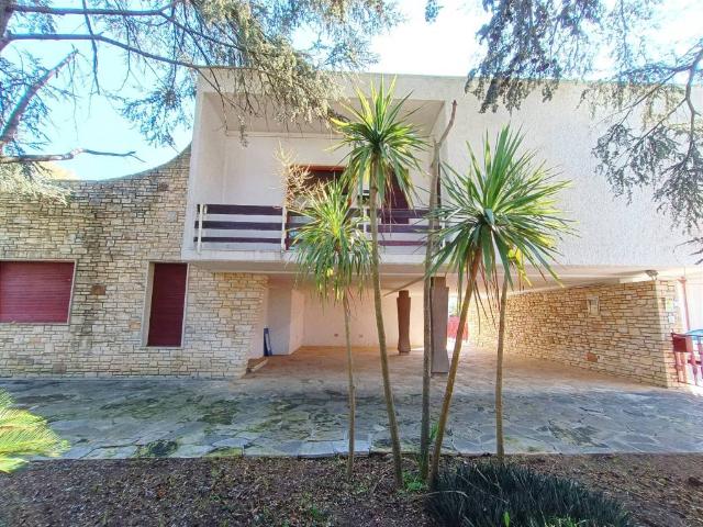 Villa in vendita a San Donaci BR