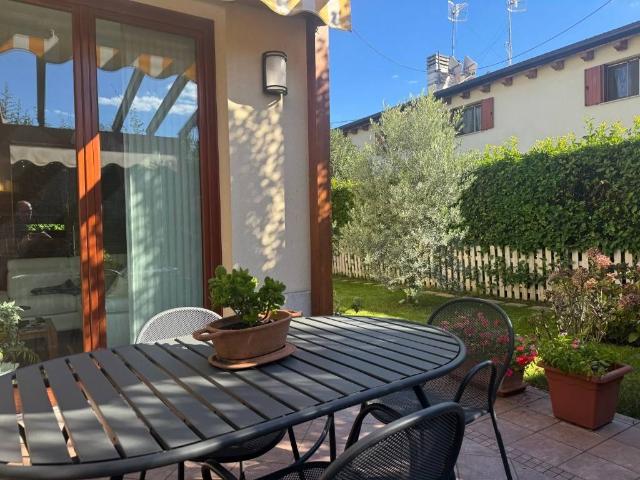 Villa in vendita a San Dorligo della Valle Dolina TS