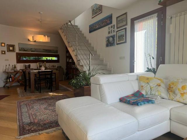 Villa in vendita a San Dorligo della Valle Dolina TS