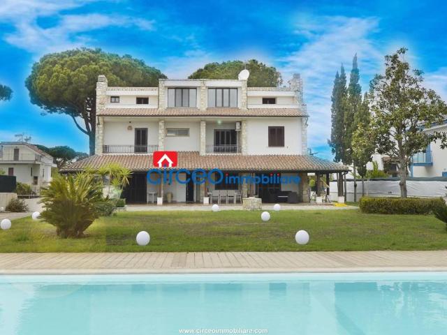 Villa in vendita a San Felice Circeo LT