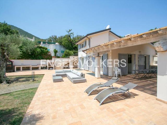 Villa in vendita a San Felice Circeo LT