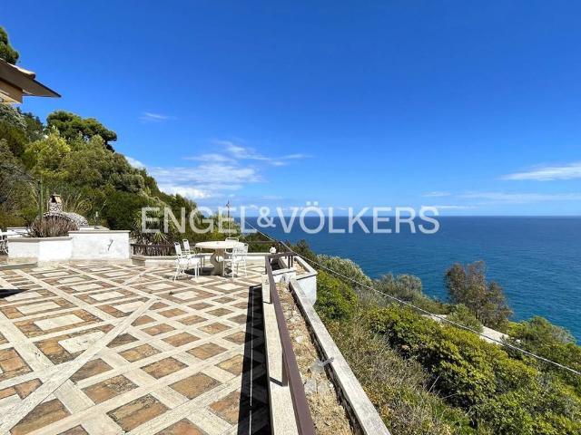 Villa in vendita a San Felice Circeo LT