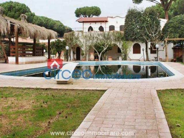 Villa in vendita a San Felice Circeo LT
