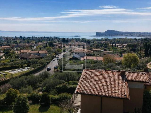 Villa in vendita a San Felice del Benaco BS