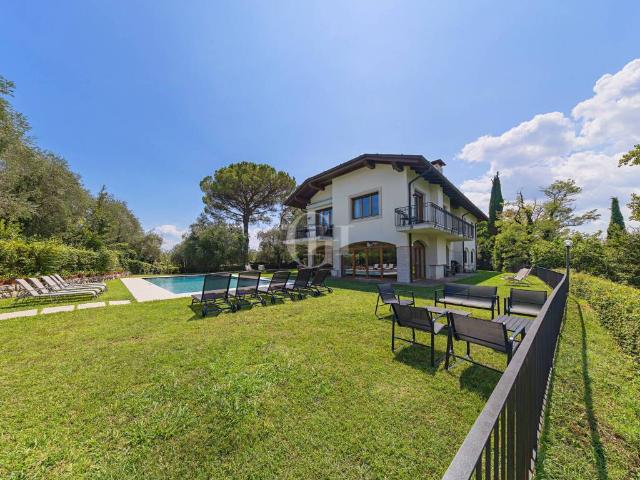 Villa in vendita a San Felice del Benaco BS