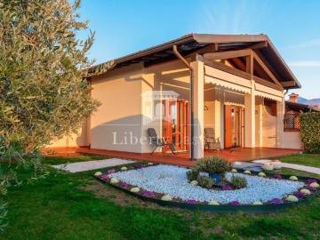 Villa in vendita a San Felice del Benaco BS