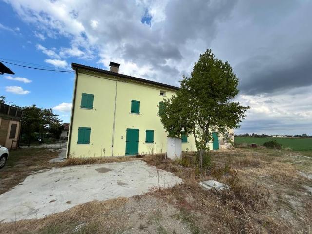 Villa in vendita a San Felice sul Panaro MO