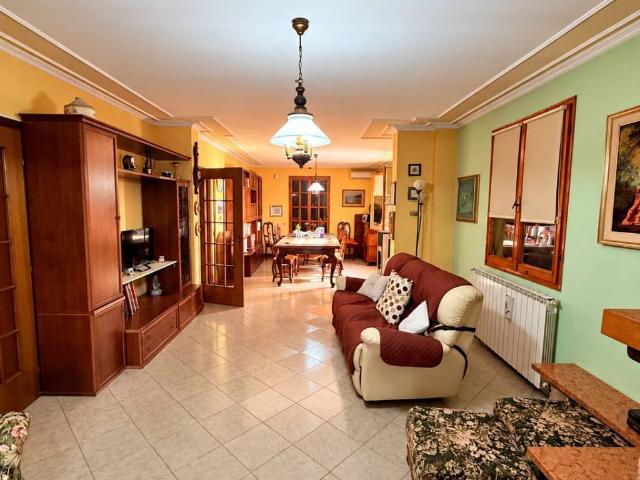 Villa in vendita a San Felice sul Panaro MO
