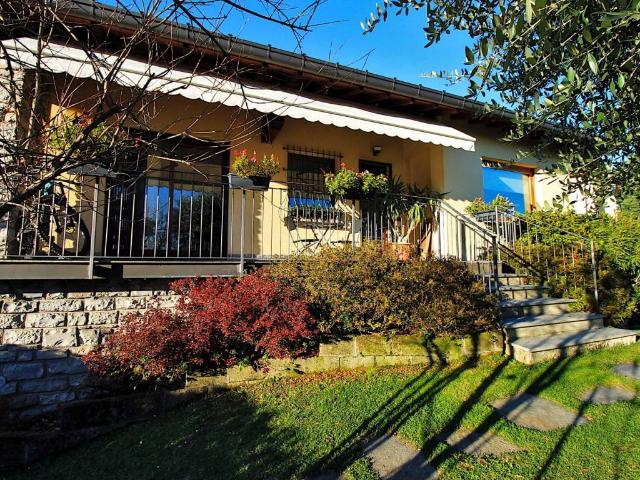 Villa in vendita a San Fermo della Battaglia CO
