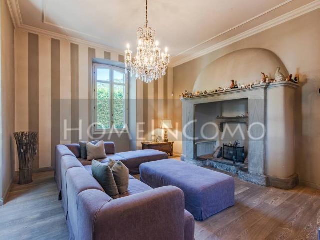 Villa in vendita a San Fermo della Battaglia CO