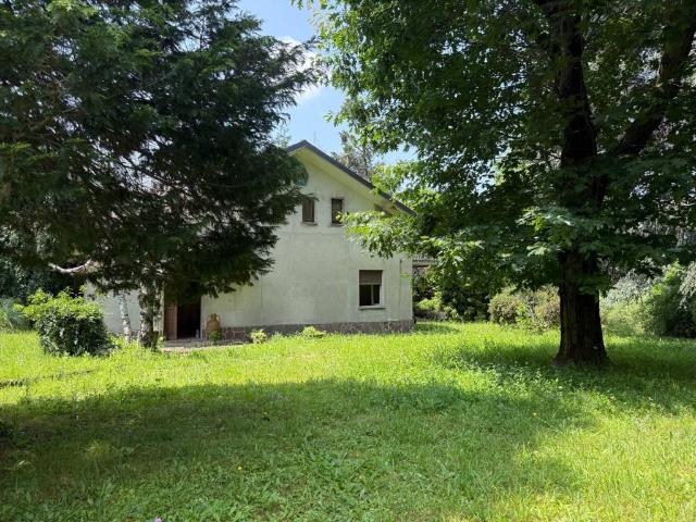 Villa in vendita a San Fermo della Battaglia CO