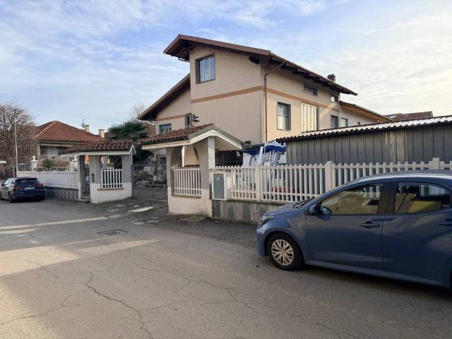 Villa in vendita a San Francesco al Campo TO