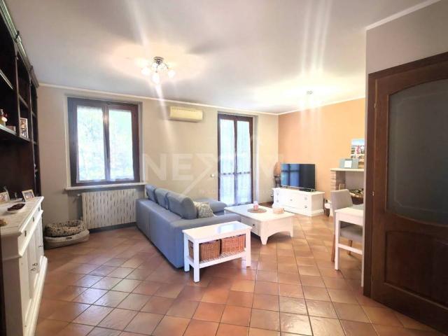 Villa in vendita a San Genesio ed Uniti PV
