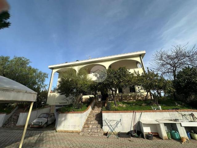 Villa in vendita a San Giacomo degli Schiavoni CB