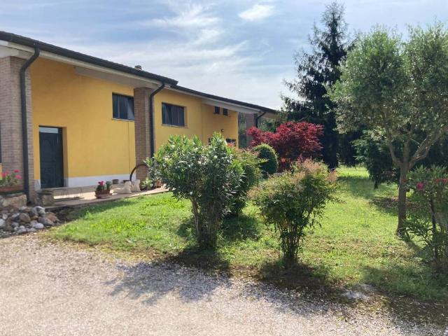 Villa in vendita a San Giorgio Bigarello MN