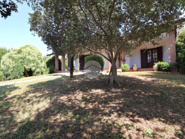 Villa in vendita a San Giorgio Bigarello MN
