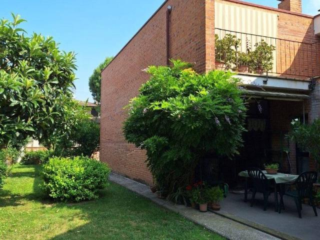 Villa in vendita a San Giorgio Bigarello MN