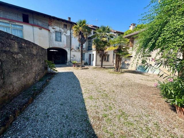 Villa in vendita a San Giorgio della Richinvelda PN