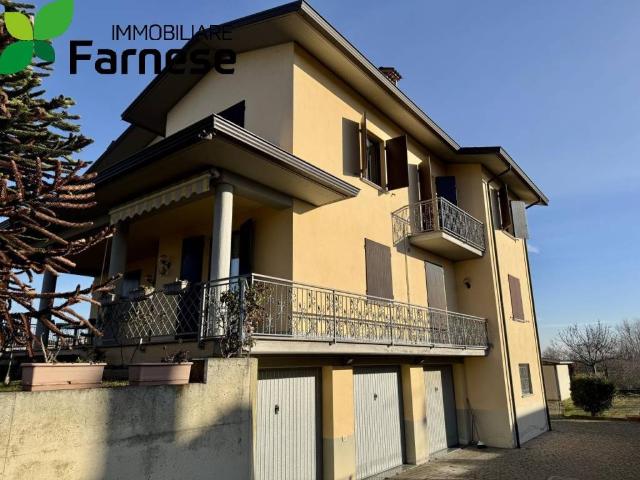 Villa in vendita a San Giorgio Piacentino PC