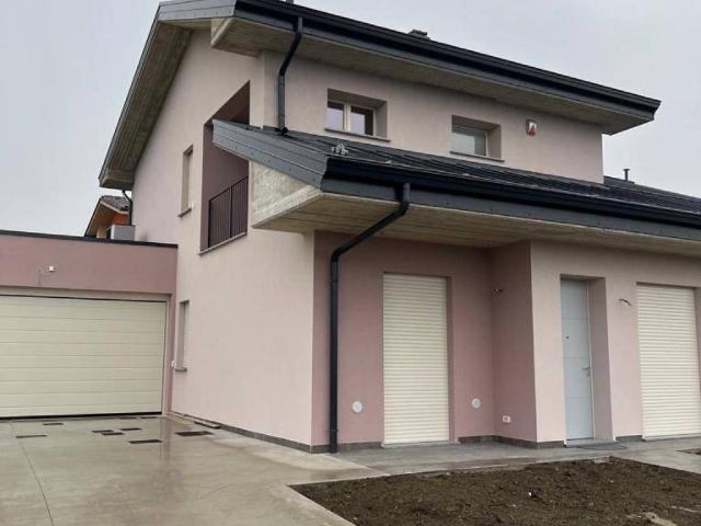 Villa in vendita a San Giorgio Piacentino PC