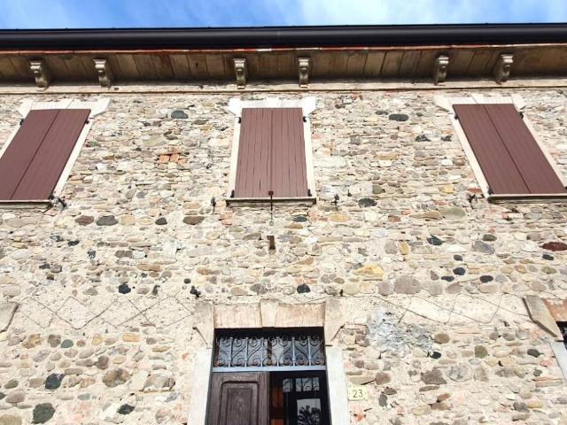 Villa in vendita a San Giorgio Piacentino PC