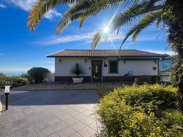 Villa in vendita a San Giovanni A Piro