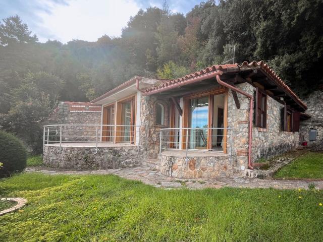 Villa in vendita a San Giovanni a Piro, Scario