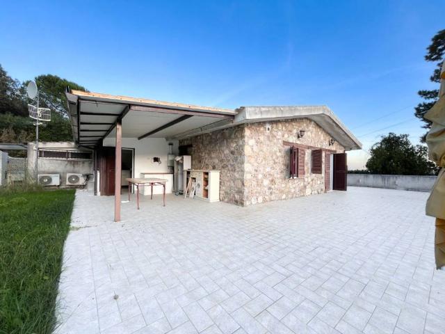 Villa in vendita a San Giovanni a Piro SA